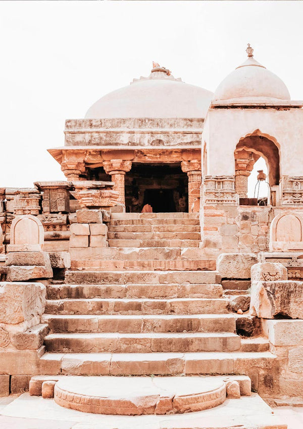 Vintage stone temple with domes and steps, featured on the Old Indian city Plakat product page.