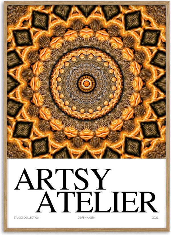 Mandala-inspired sunburst pattern with golden hues, featured on the Hypnotic Sun Plakat product page.